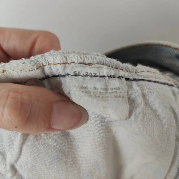 Vtg 70s Levi's Shorts Womens 28 501 Cut-Off Button Fly Bleach Wash Distressed - Picture 10 of 10